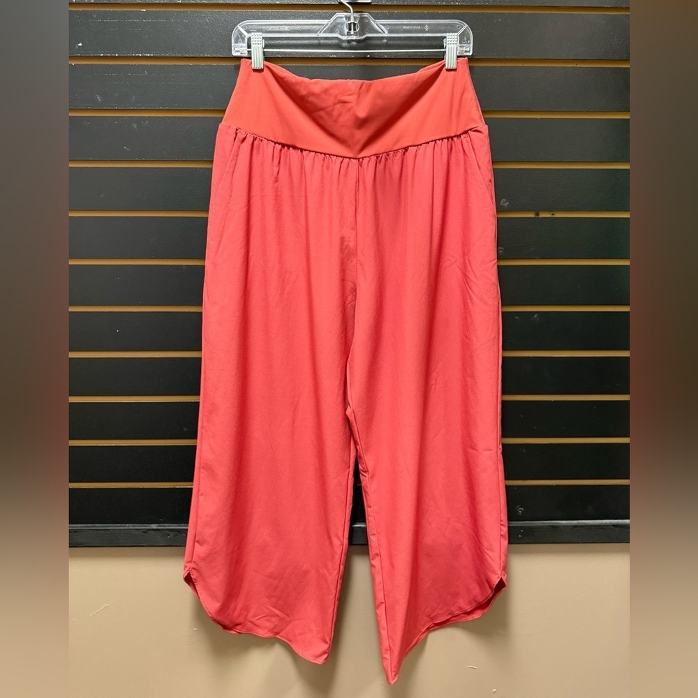 Halara Breezeful Wide Leg Cropped Pants L NWT Coral Red